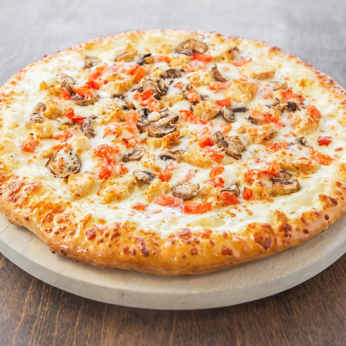 Alfredo Chicken Pizza.