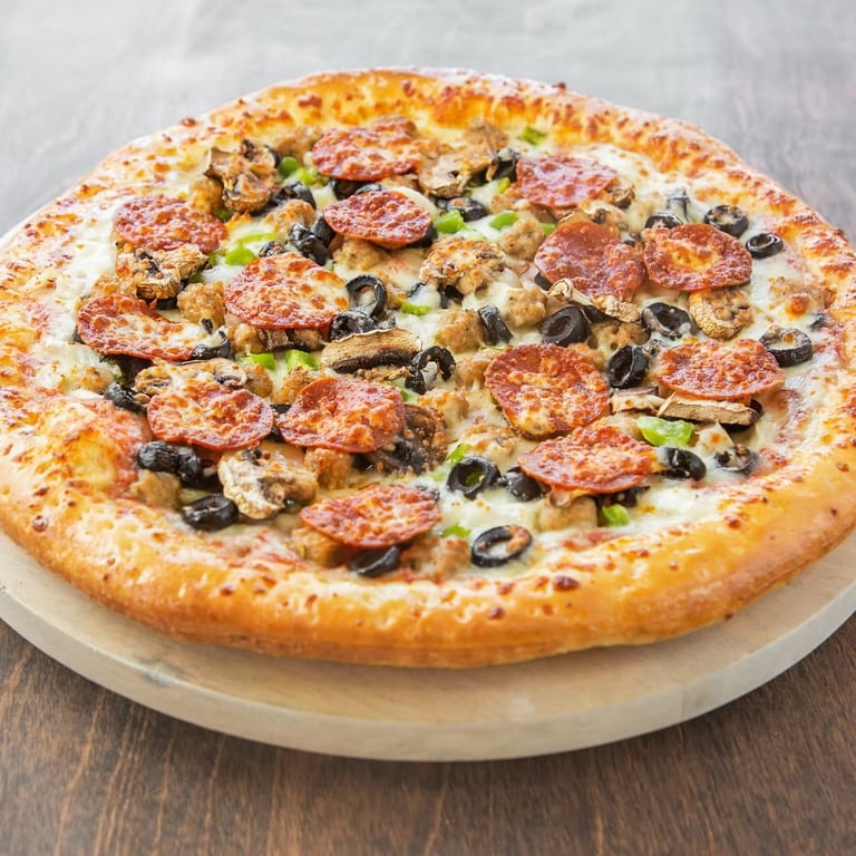 Delicious White Pizza Options